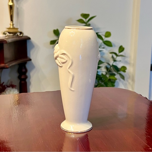 VTG Lenox Vase Rose Blossom Porcelain Embossed Roses Rosebud Collection 1980s - Picture 3 of 9